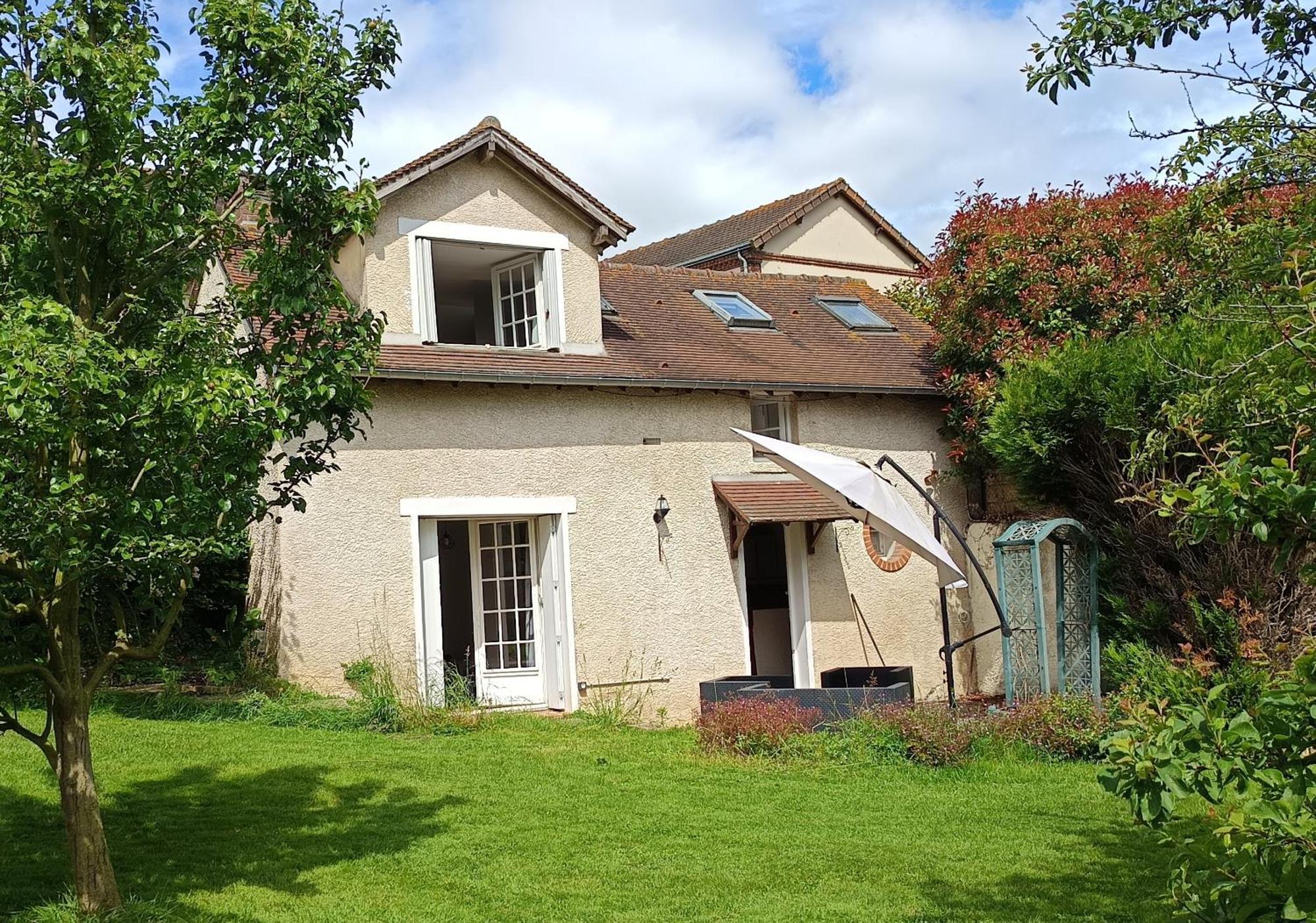 La Petite Maison Holiday home Sainte-Gemme-Moronval